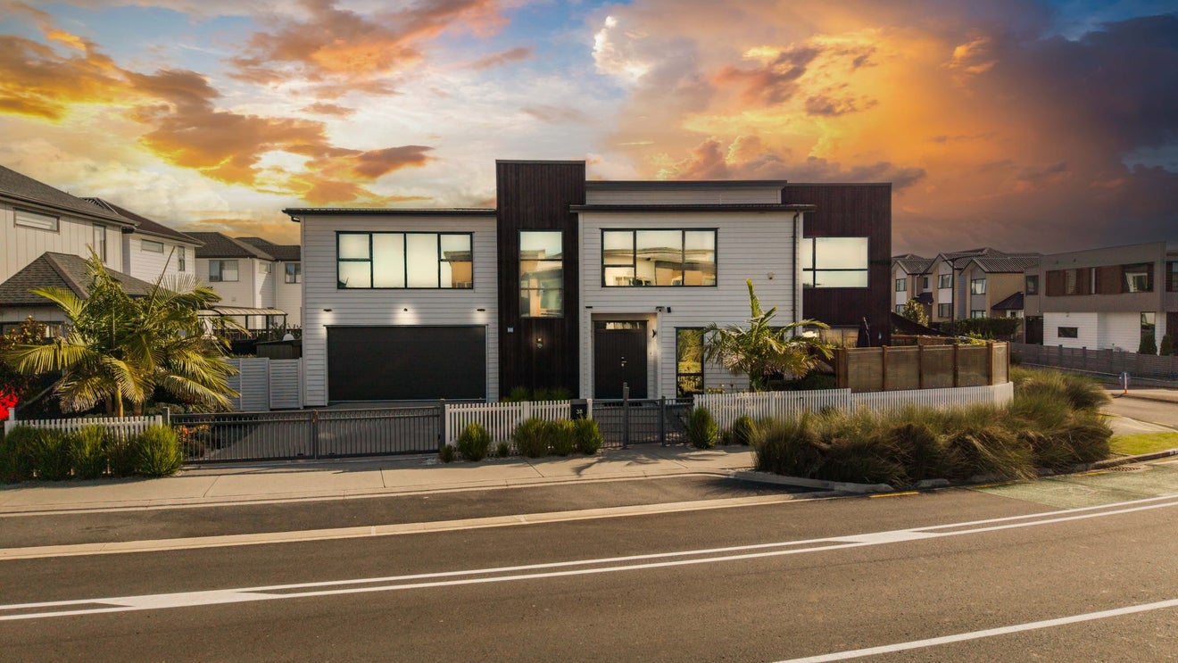 38 Craigs Way, Hobsonville, Auckland - Carousel 1