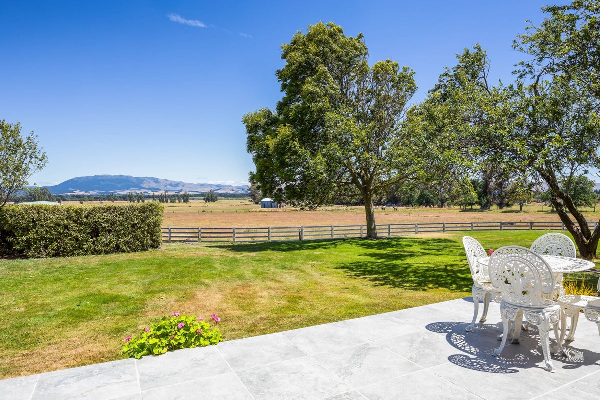 259 Glasnevin Road, Glasnevin, Amberley - Carousel 2