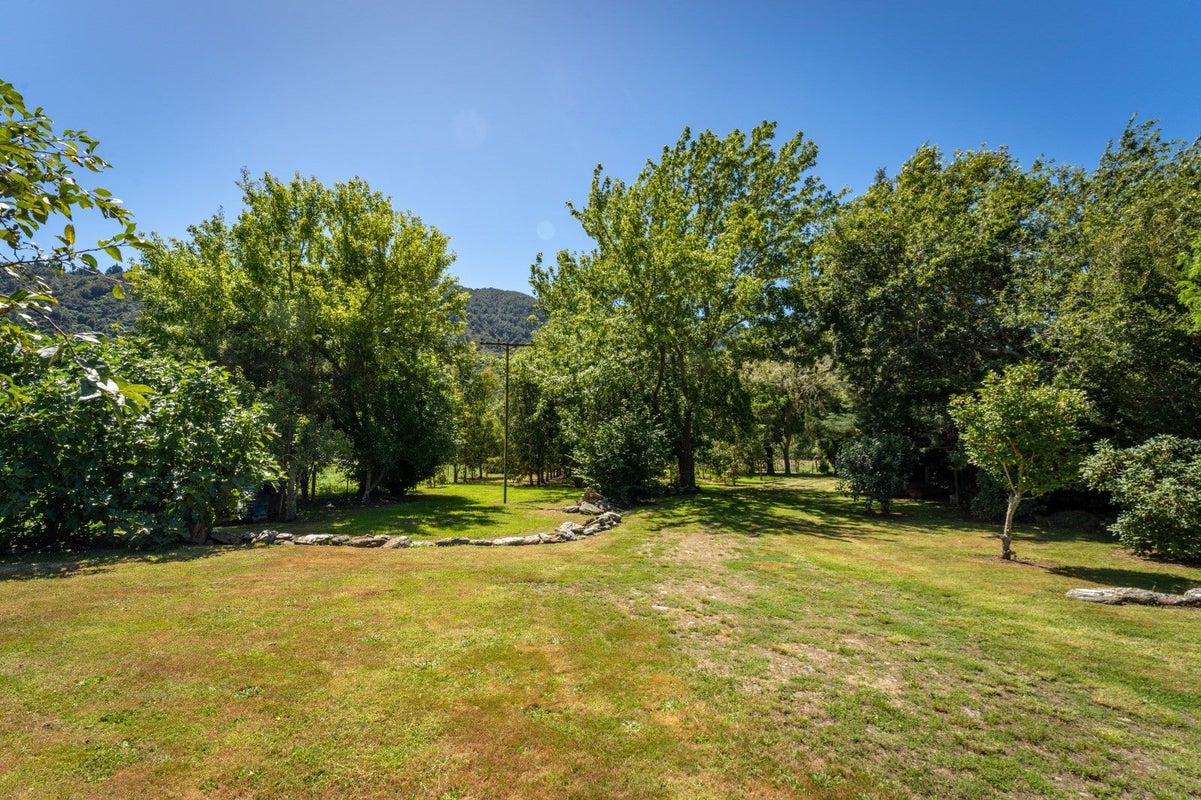 1406 Queen Charlotte Drive, Linkwater, Picton - Carousel 34