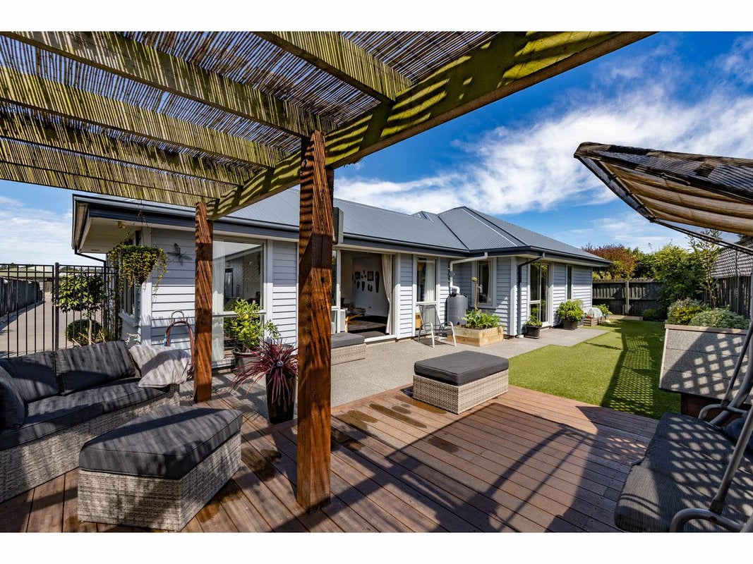 32A Surfers Place, North New Brighton, Christchurch - Carousel 1