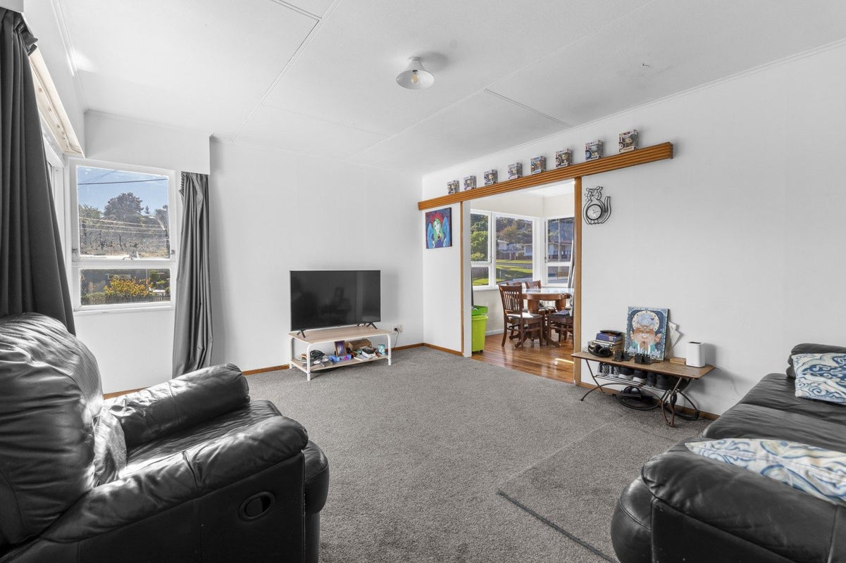 26 Whakawhiti Street, Marfell, New Plymouth - Carousel 2