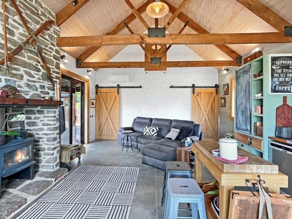 6 Bridgewell Lane, Lower Shotover, Queenstown - Carousel 1