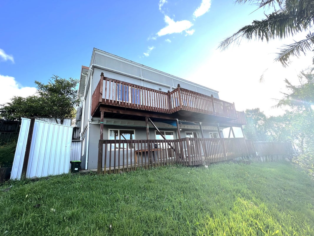 9 Mulgan Way, Browns Bay, Auckland - Carousel 1