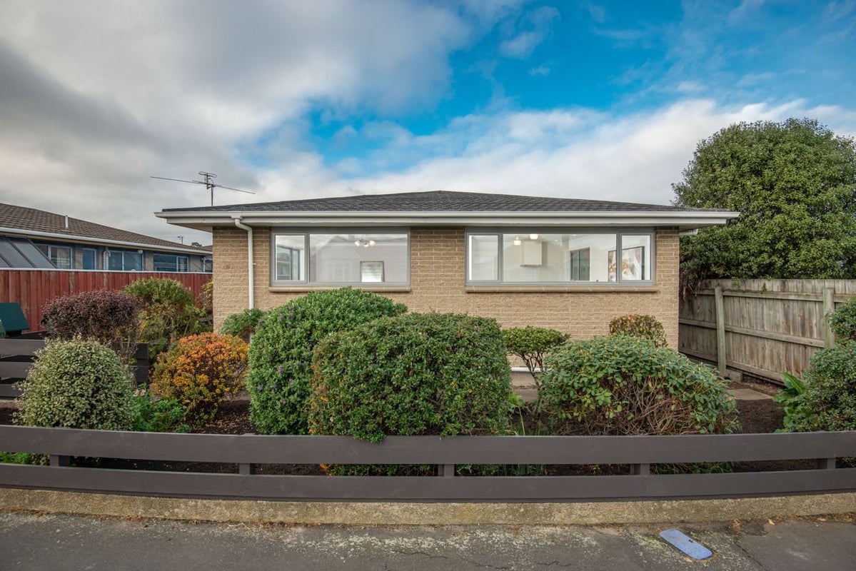 37A Queens Drive, Saint Kilda, Dunedin - Carousel 1