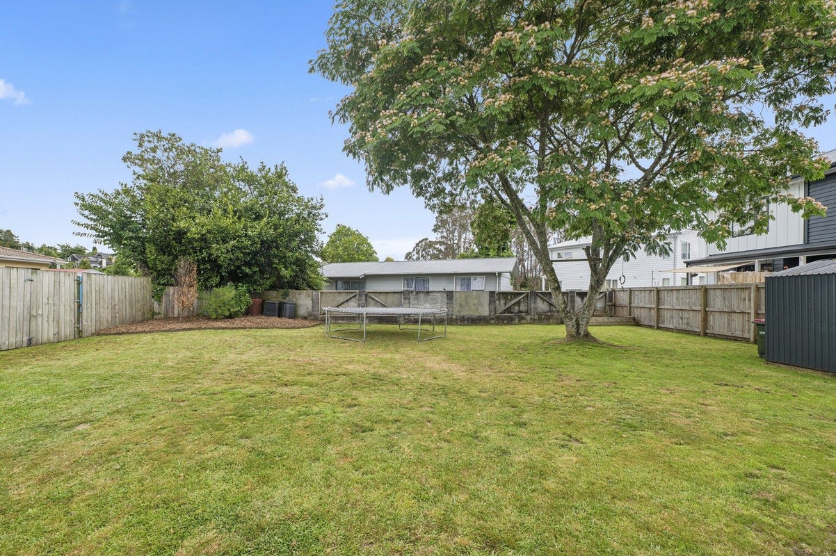 43 Matthew Place, Kawaha Point, Rotorua - Carousel 10