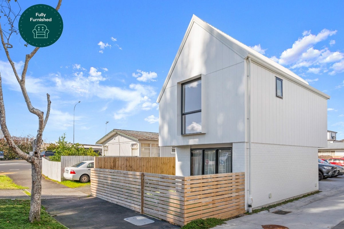 1/4 Mead Street, Avondale, Auckland - Carousel 1
