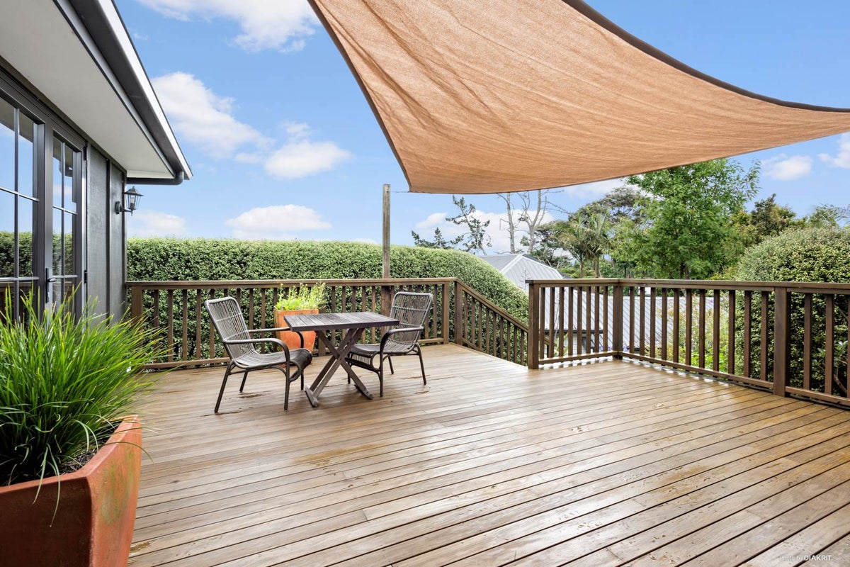 239B Titirangi Road, Titirangi, Auckland - Carousel 2