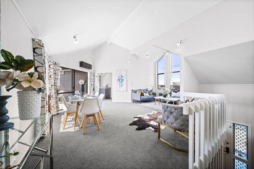 1/56 Aberdeen Road, Campbells Bay, Auckland - Carousel 2