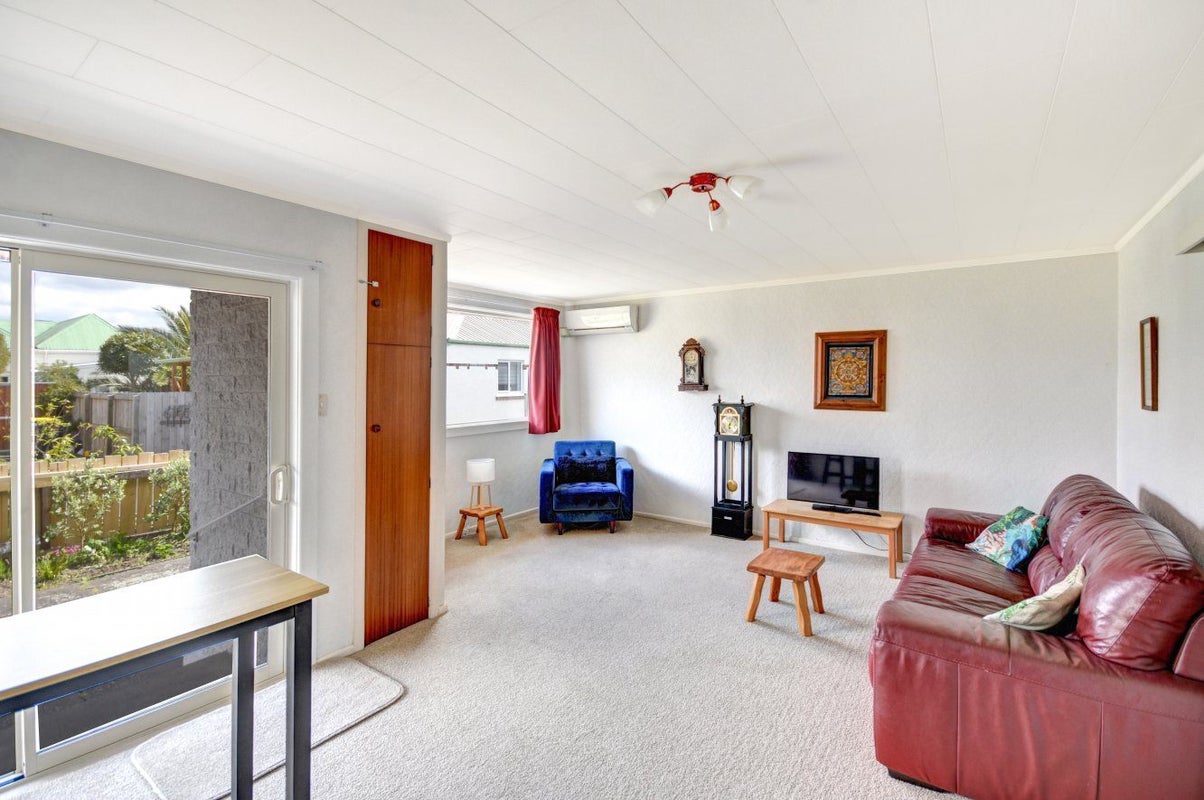 34C Grove Street, Saint Kilda, Dunedin - Carousel 1