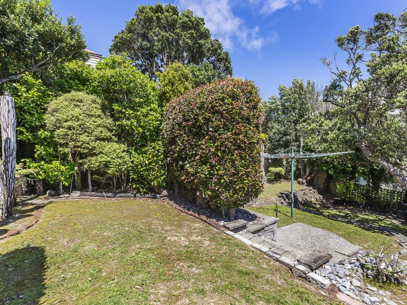 21 Gipps Street, Karori, Wellington - Carousel 2