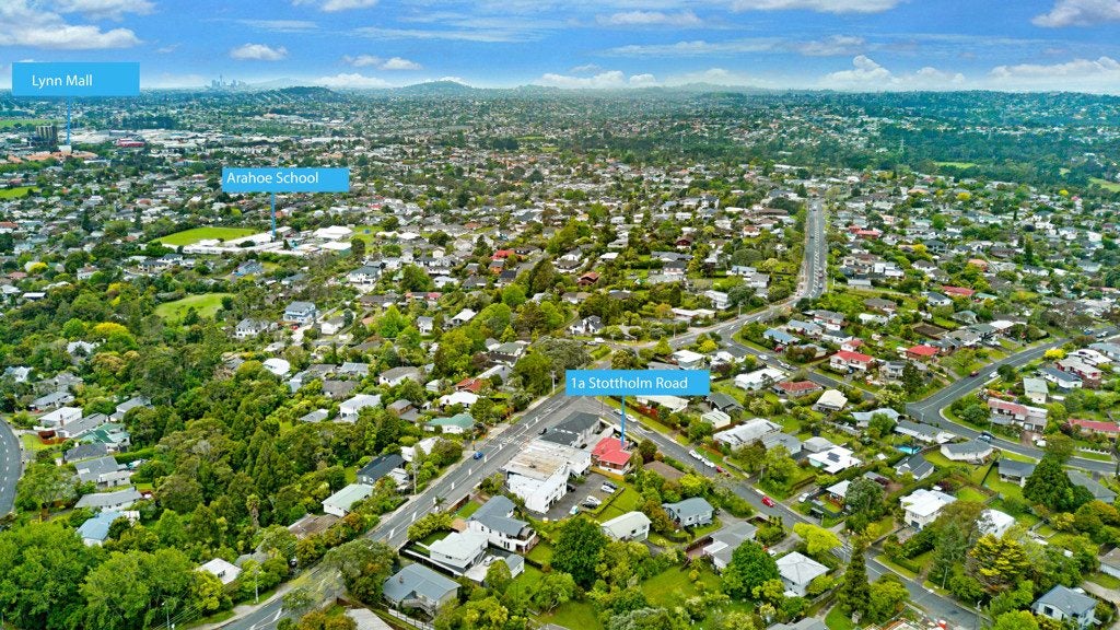 1A Stottholm Road, Titirangi, Auckland - Carousel 26