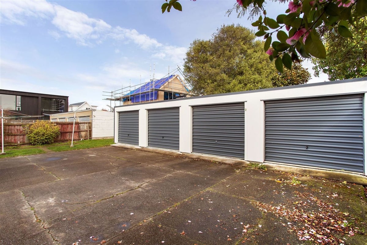 1/203 Springfield Road, St Albans, Christchurch - Carousel 11