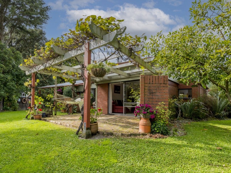 17 Ihaka Hakuene Street, Manakau, Levin - Carousel 2