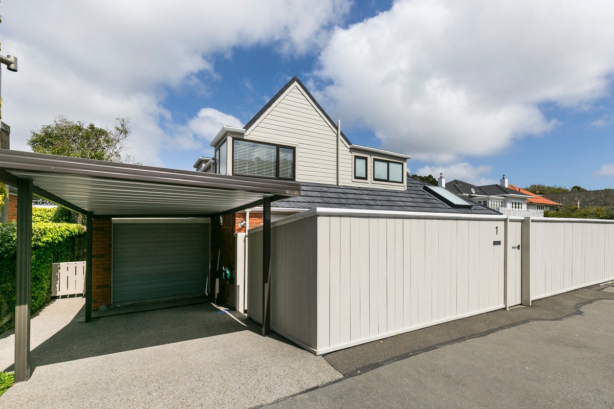 1 Friend Street, Karori, Wellington - Carousel 18