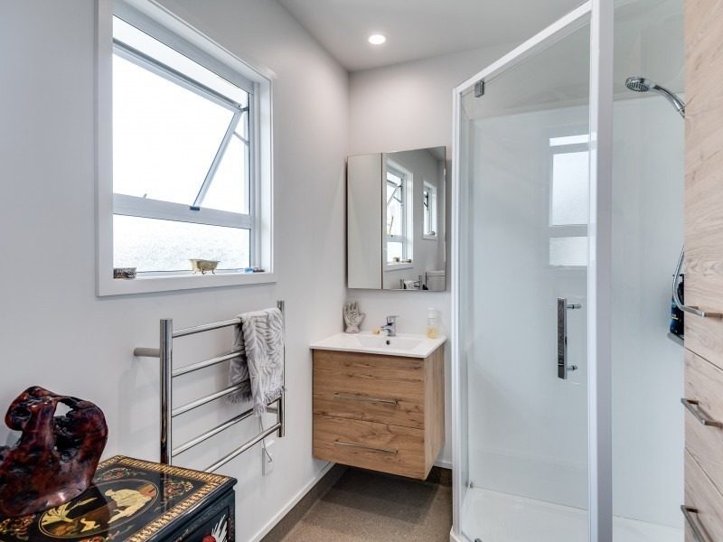 1404 Warwick Place, Mayfair, Hastings - Carousel 6