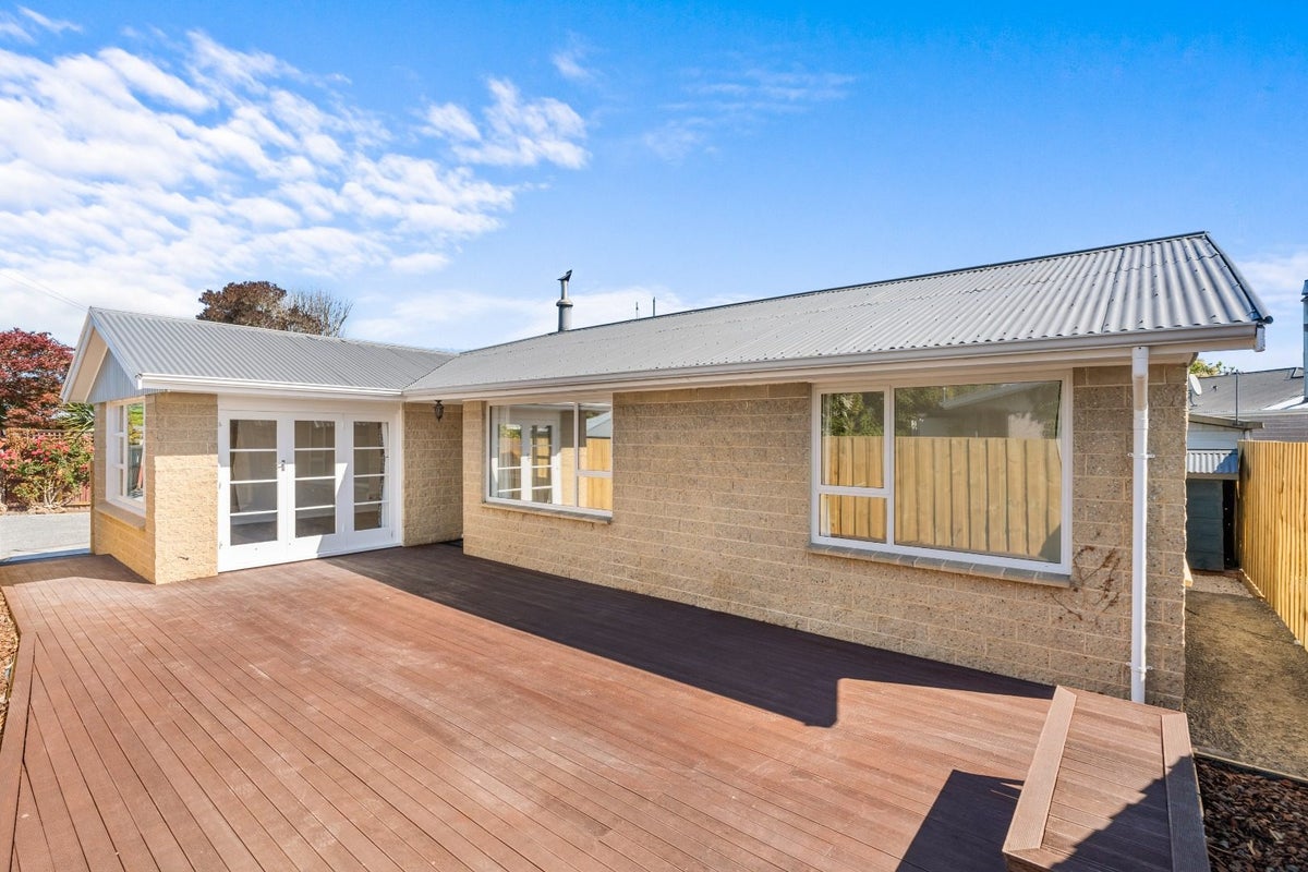 15 Ebony Street, Bishopdale, Christchurch - Carousel 1