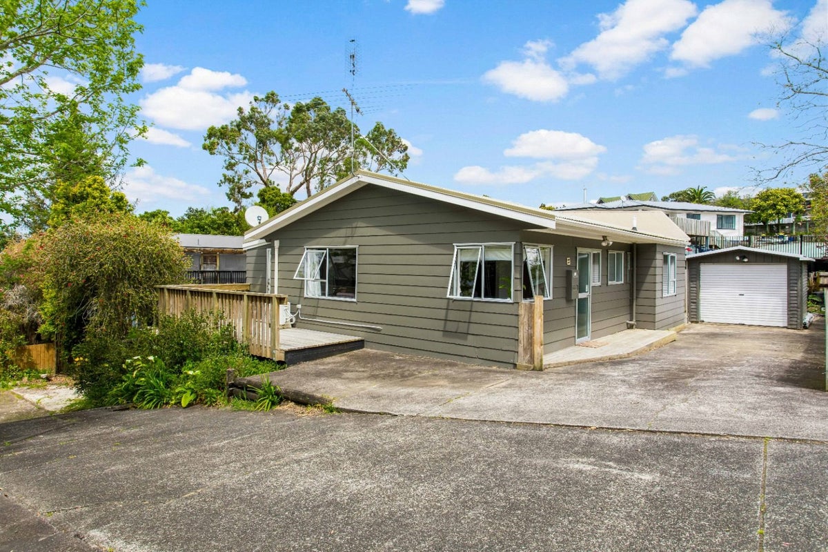 175C Hibiscus Coast Highway, Red Beach, Whangaparaoa - Carousel 1