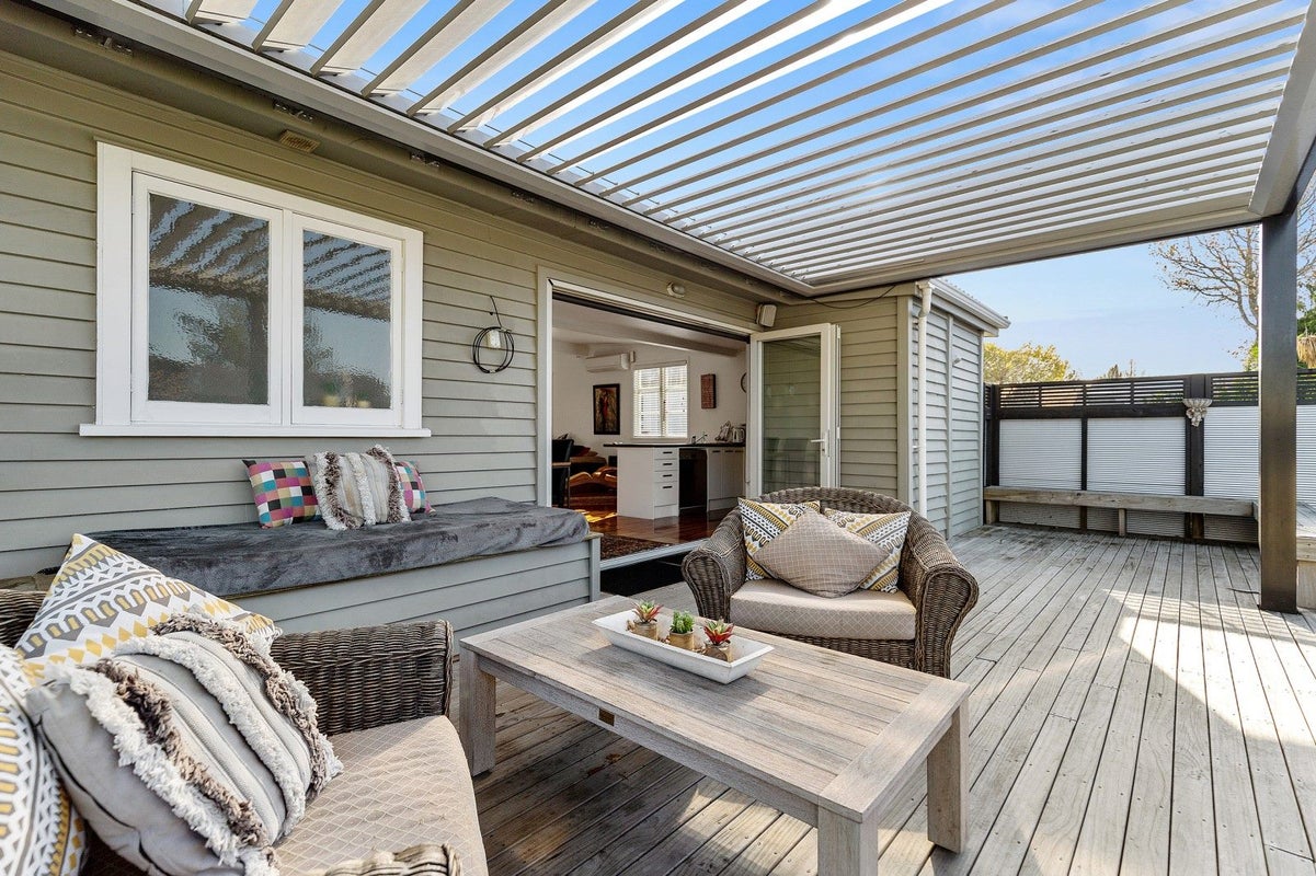 18 Peachgrove Road, Hamilton East, Hamilton - Carousel 1