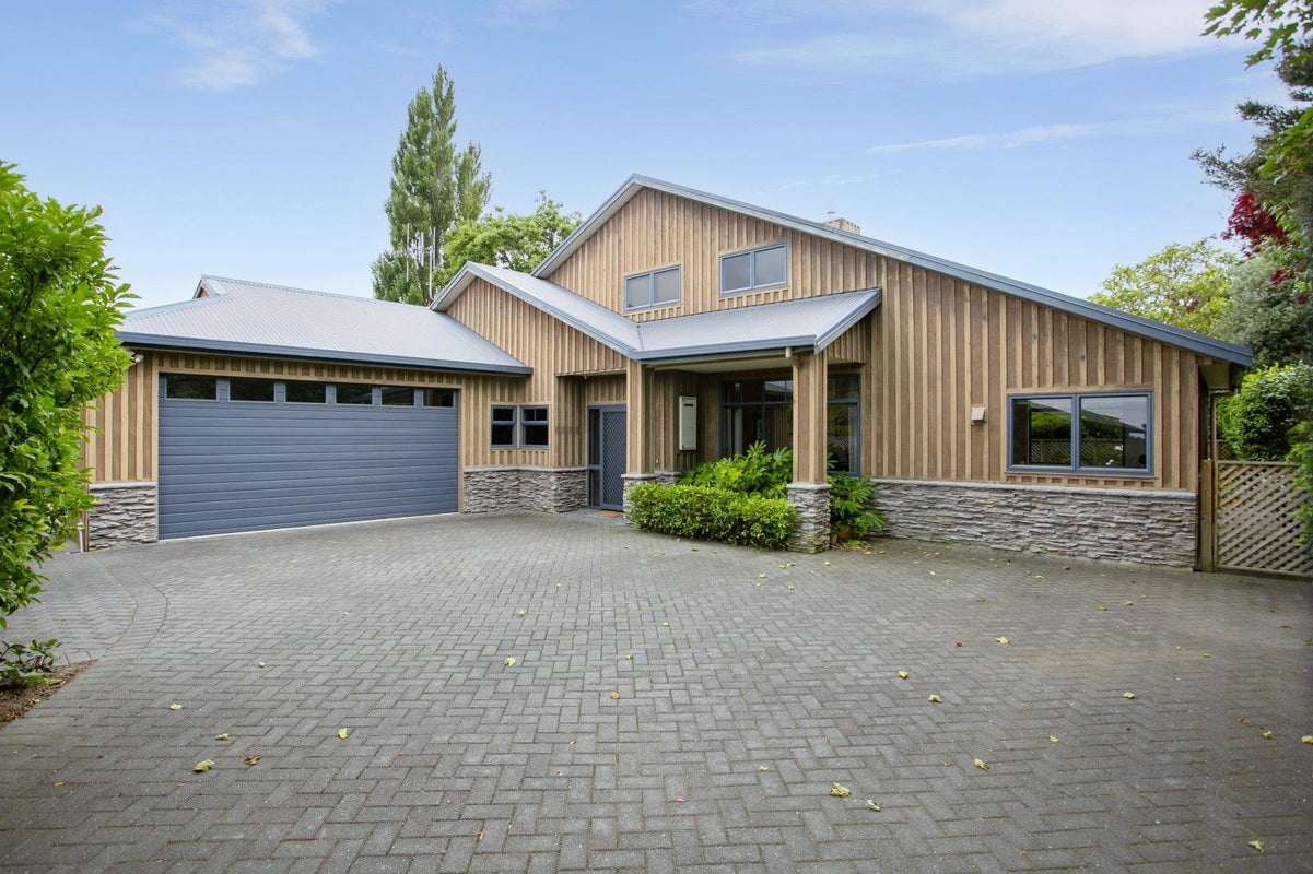 22 Ngamotu Road, Taupo, Taupo - Carousel 17