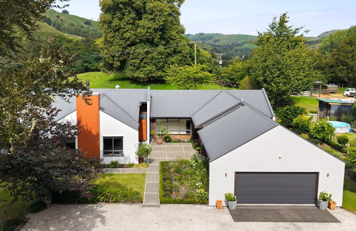 596 Riverside Road, Mātokitoki, Gisborne - Carousel 1
