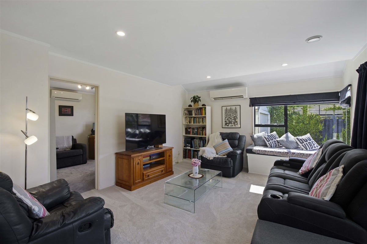 31A Renfrew Avenue, Sandringham, Auckland - Carousel 2