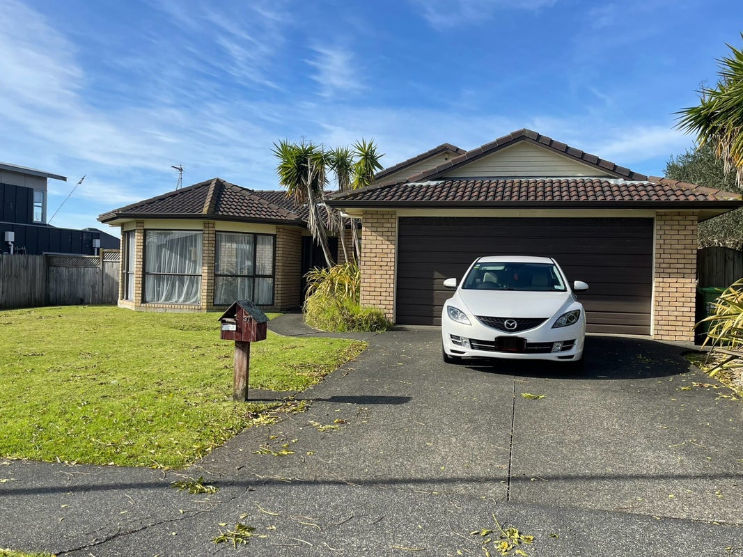 37 Constellation Avenue, Beachlands, Auckland - Carousel 1