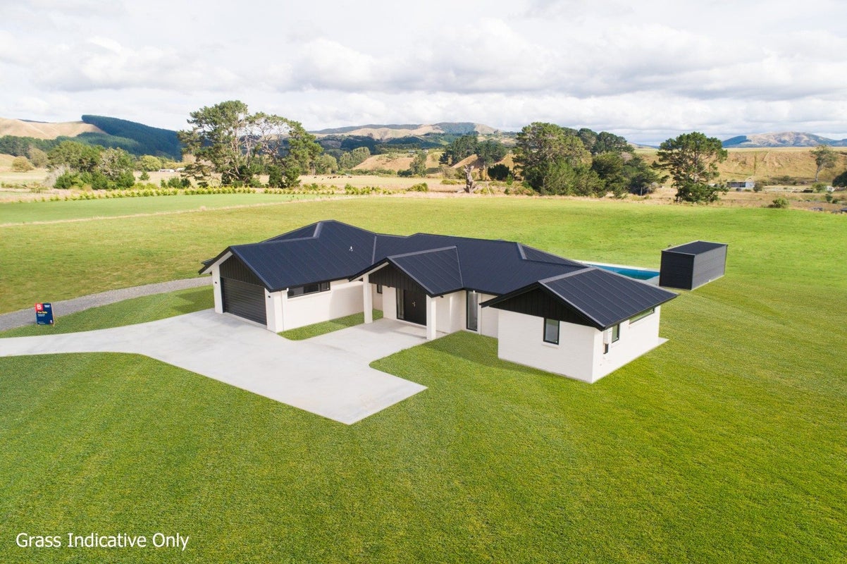 270 Valley Views, Fitzherbert, Palmerston North - Carousel 1