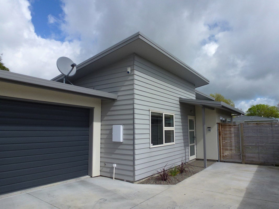 12 Oxford Street, Hokowhitu, Palmerston North - Carousel 1