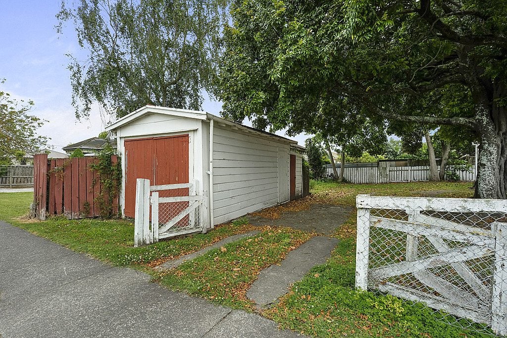 2/552 Aberdeen Road, Te Hapara, Gisborne - Carousel 16