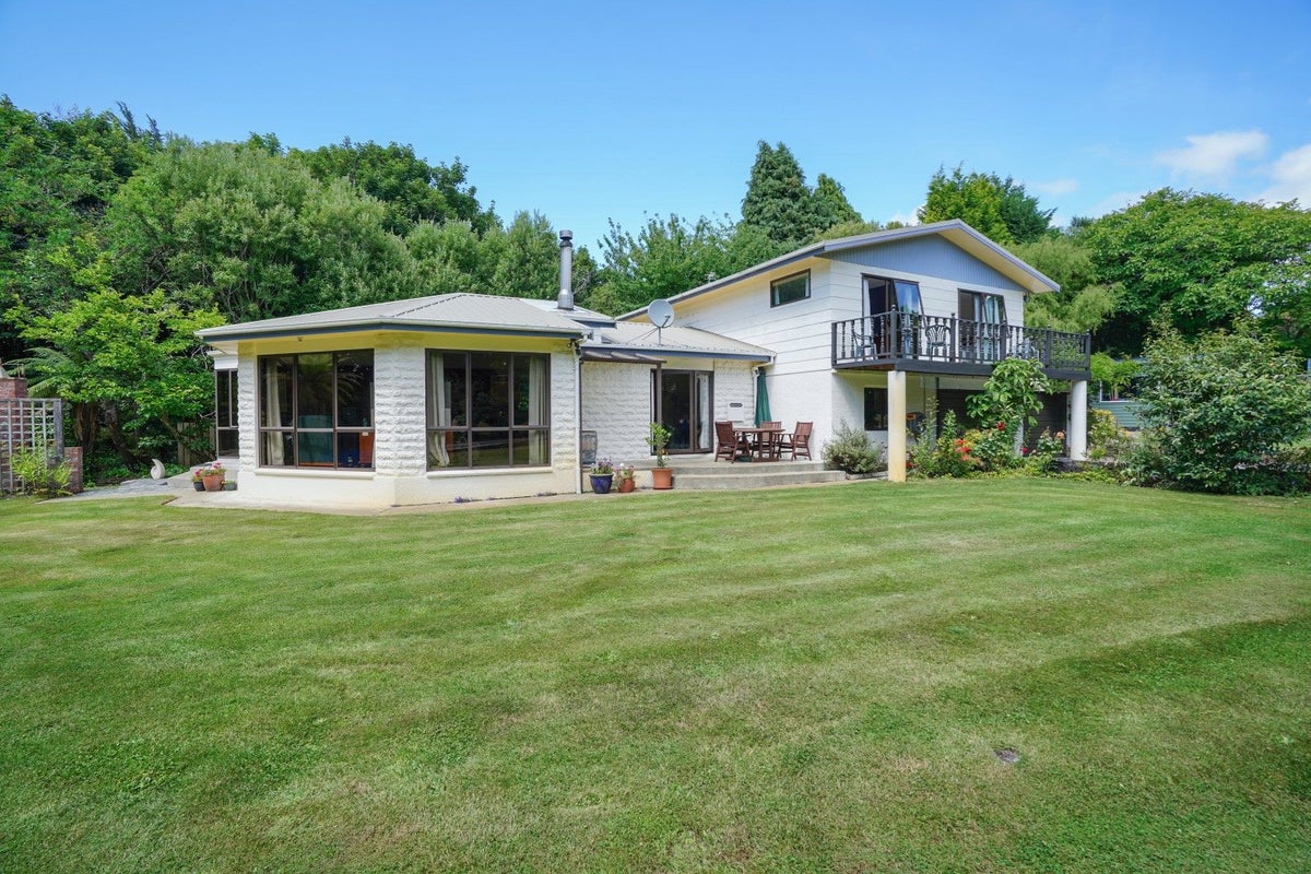 34 Marama Avenue South, Otatara, Invercargill - Carousel 1