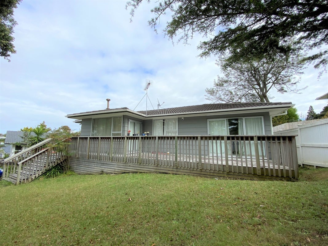 8 Kerria Place, Sunnynook, Auckland - Carousel 8
