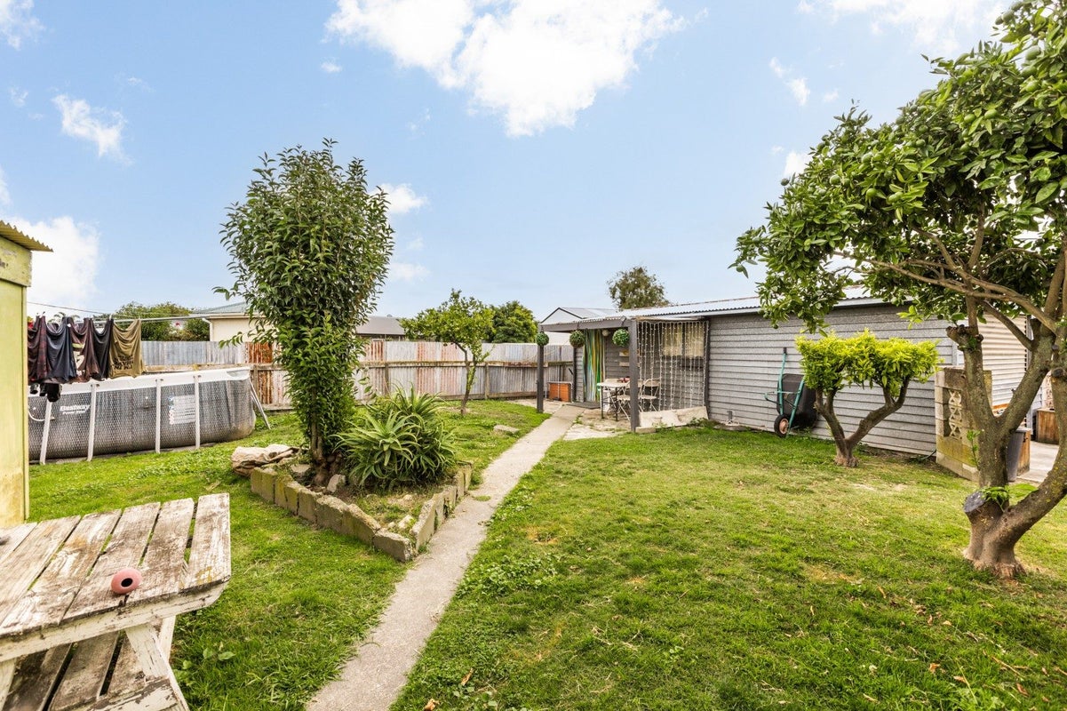 2 Merton Crescent, Pirimai, Napier - Carousel 16