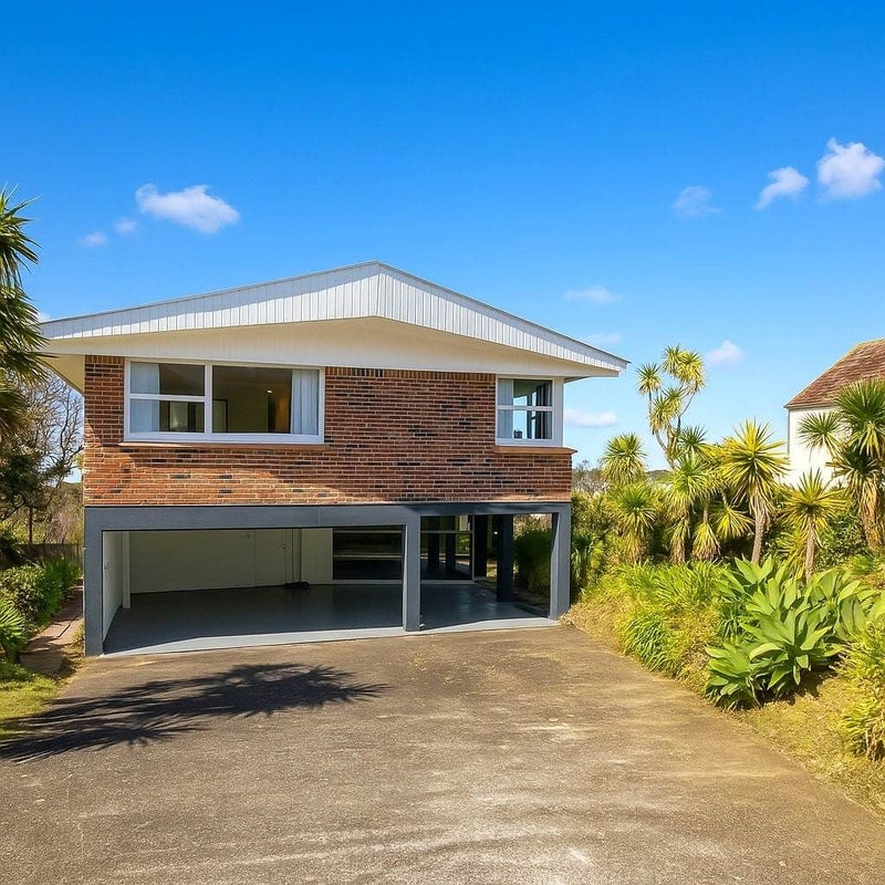 18 Coates Road, Cockle Bay, Auckland - Carousel 1