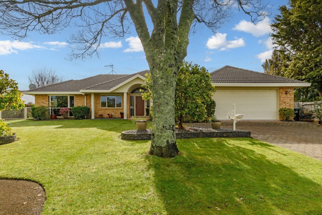 9 Knightsbridge Place, Bethlehem, Tauranga - Carousel 1
