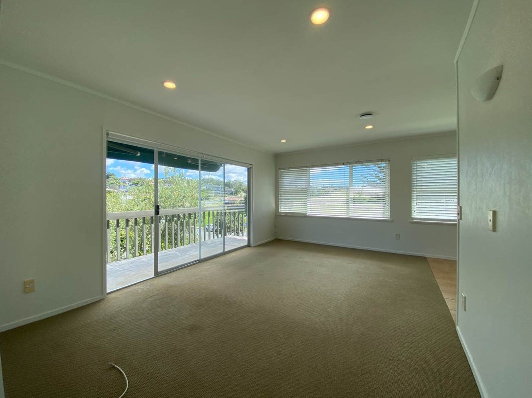 80 Glencoe Road, Browns Bay, Auckland - Carousel 2