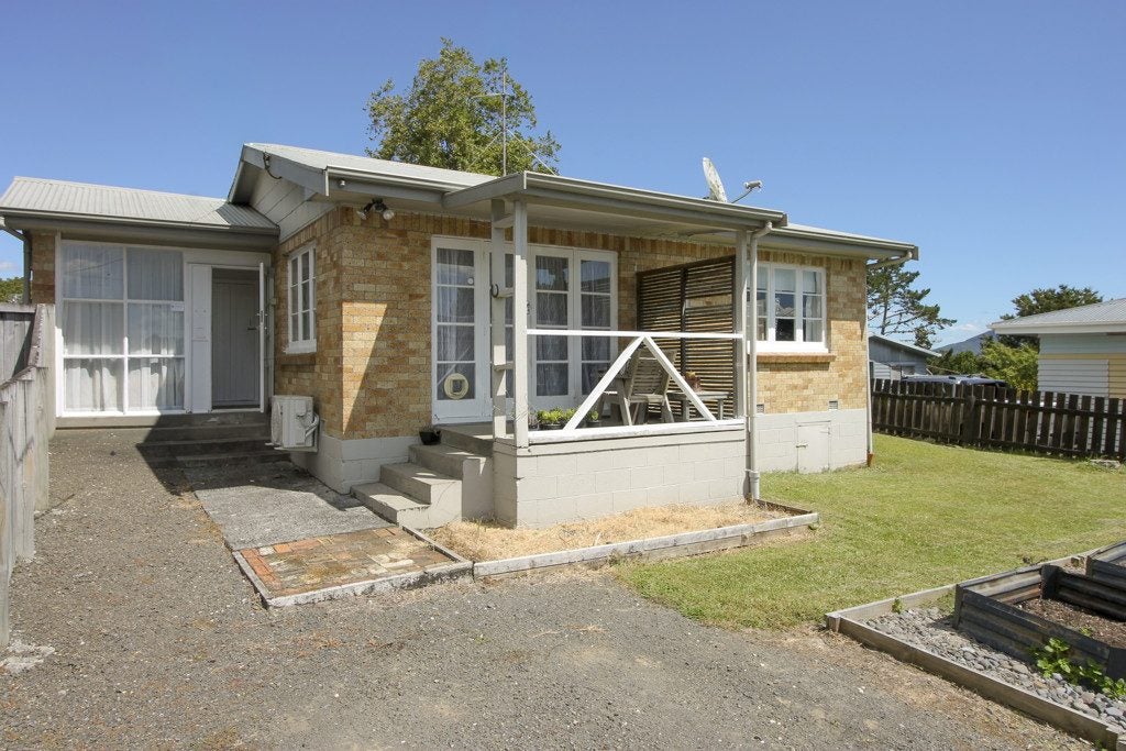 23A Ballance Street, Kihikihi, Te Awamutu - Carousel 1