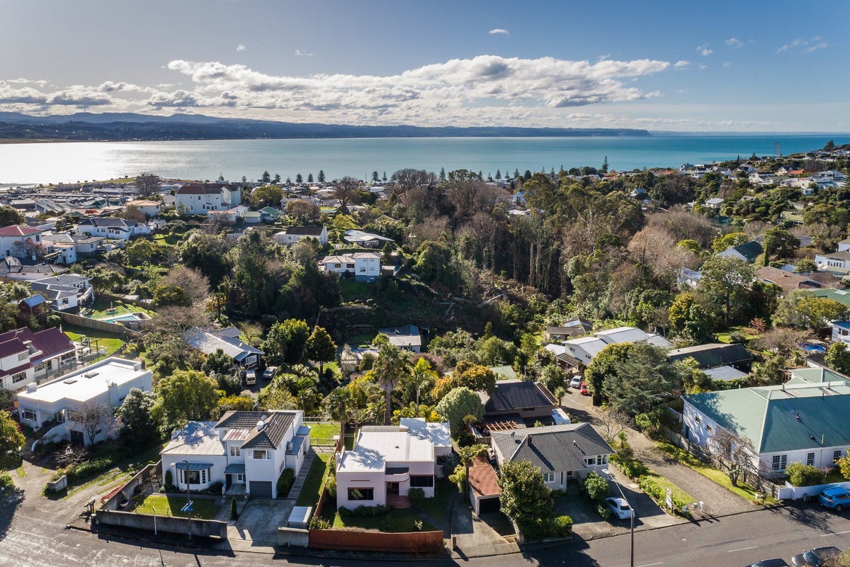 61 Napier Terrace, Hospital Hill, Napier - Carousel 20