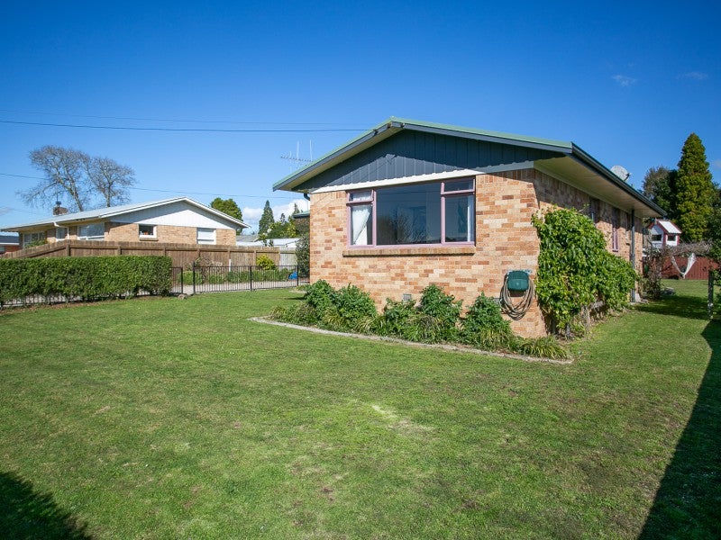64 Browning Street, Leamington, Cambridge - Carousel 2