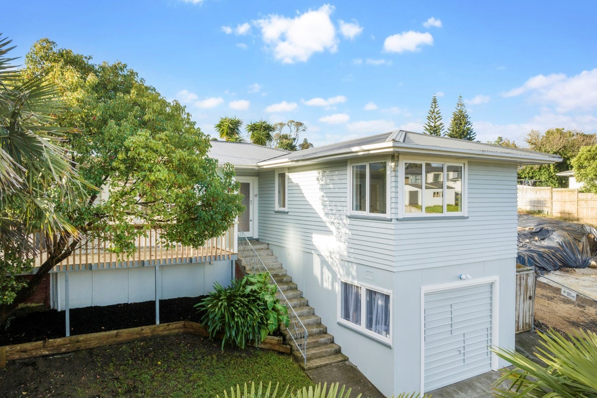 2/37 Cardiff Road, Pakuranga, Auckland - Carousel 25