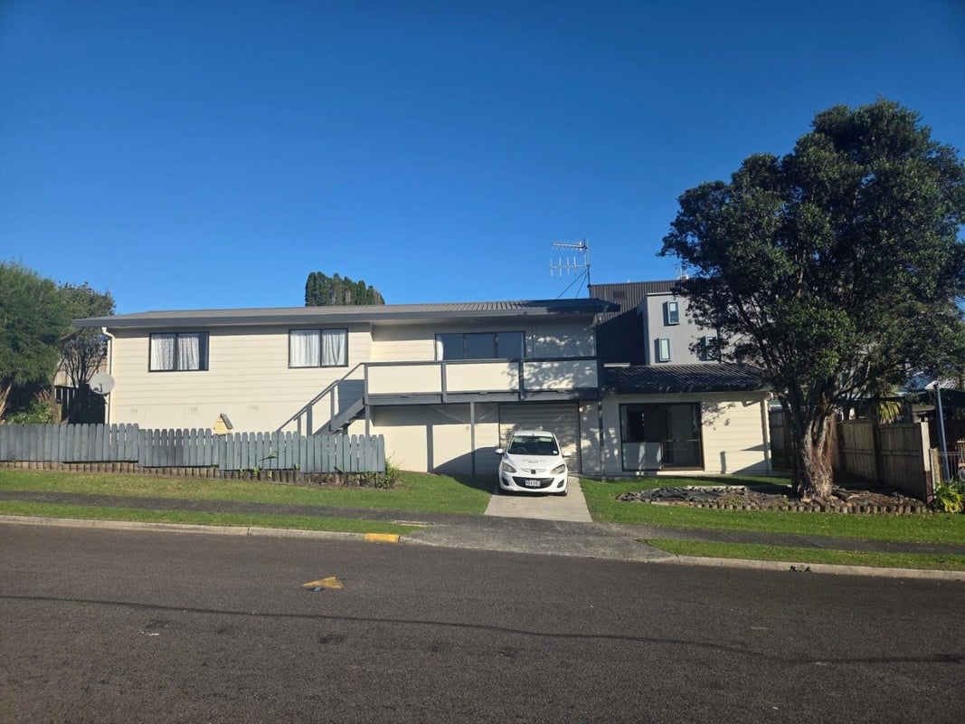24 Lagoon Place, Poike, Tauranga - Carousel 1