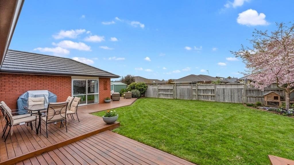 4 McKinnon Street, Leamington, Cambridge - Carousel 2