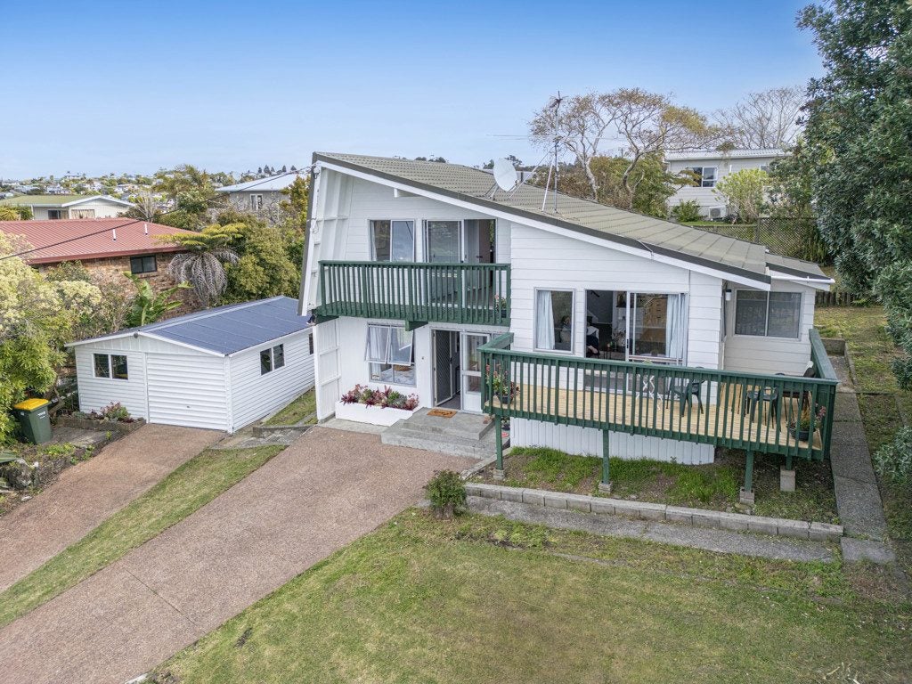 22 Matai Road, Stanmore Bay, Whangaparaoa - Carousel 1