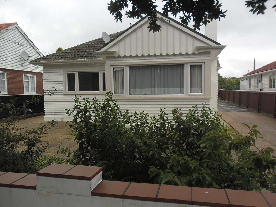 20 Malone Road, Waterloo, Lower Hutt - Carousel 1
