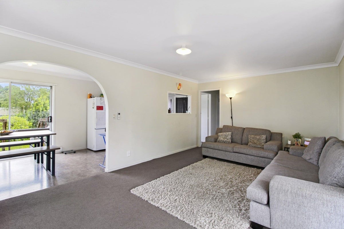 410C Peachgrove Road, Fairfield, Hamilton - Carousel 1