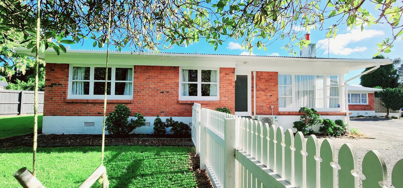 9 Otuhiwai Crescent, Tikipunga, Whangarei - Carousel 1