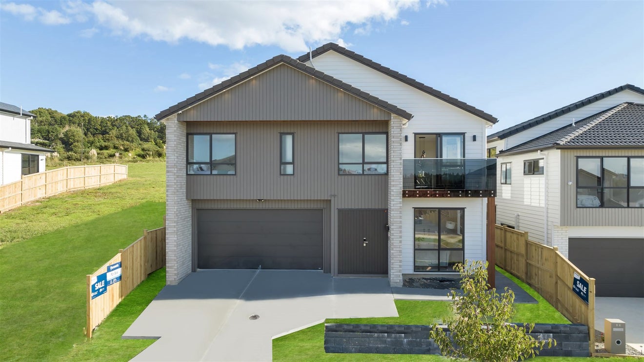 84 Koromeke Street, Flat Bush, Auckland - Carousel 1