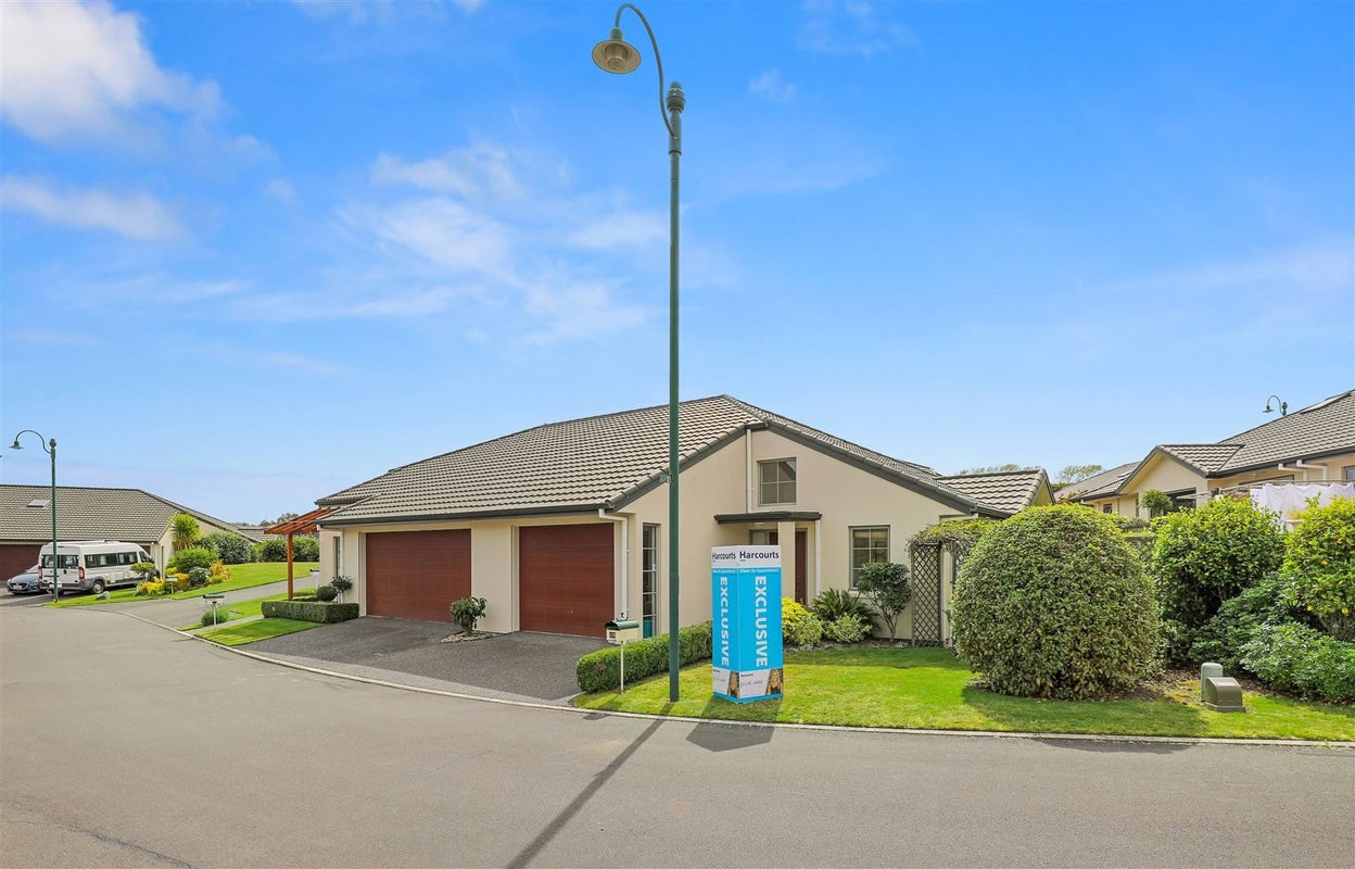 19 Lakeridge Close, Rangatira Park, Taupo - Carousel 1