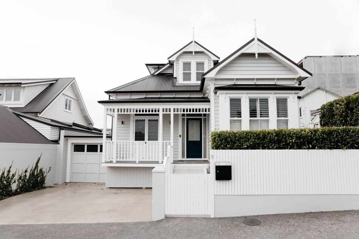 5 Wallace Street, Herne Bay, Auckland - Carousel 1