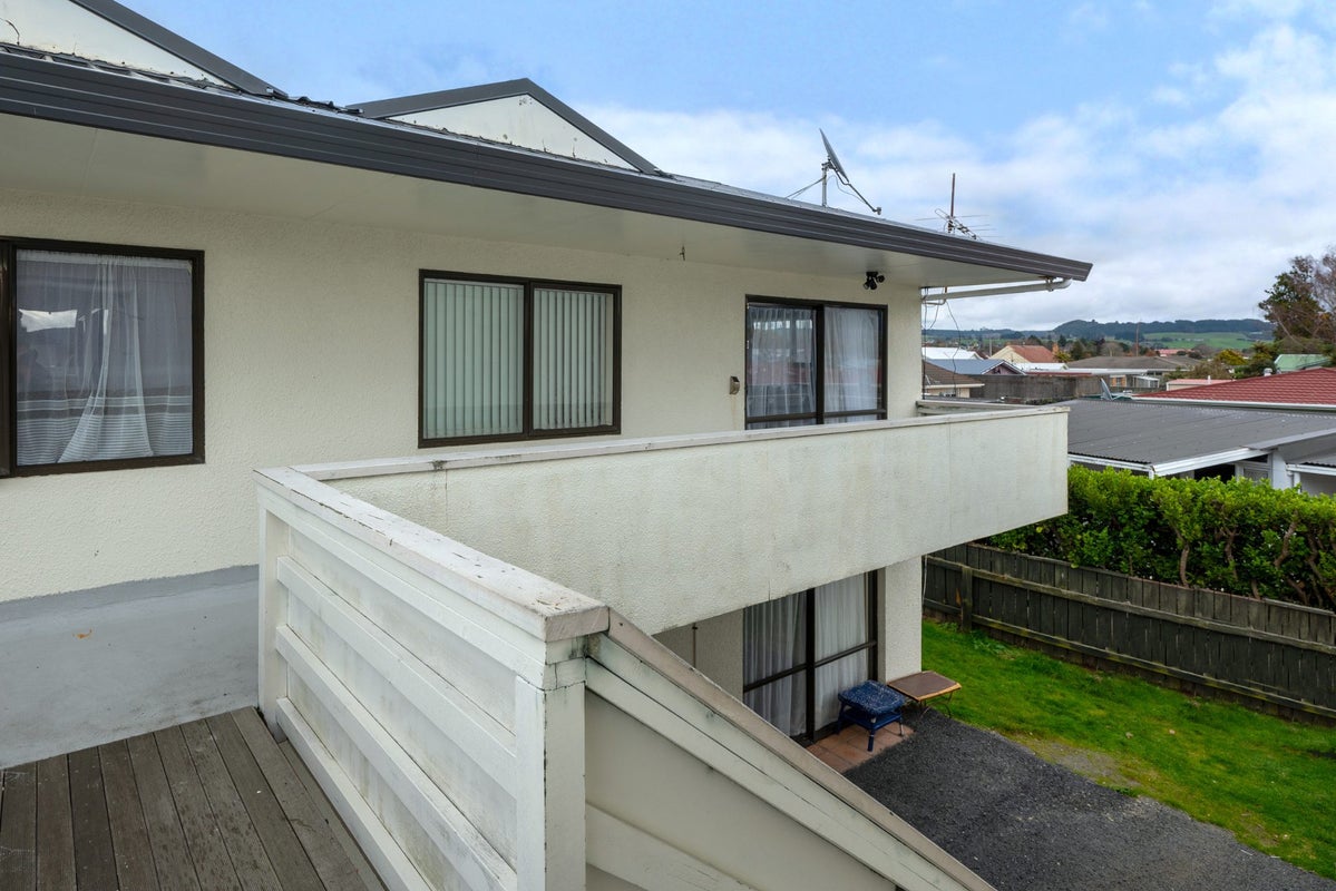 8/44 Malfroy Road, Victoria, Rotorua - Carousel 1