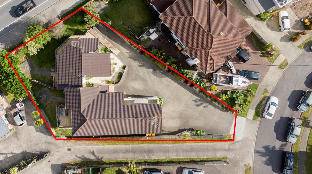 37 Ballymore Drive, Pinehill, Auckland - Carousel 2